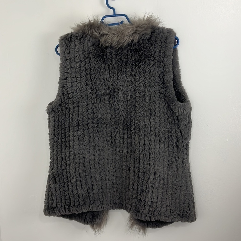 Dolce Cabo Faux Rabbit & Racoon Fur Grey Open Vest - Picture 6 of 6